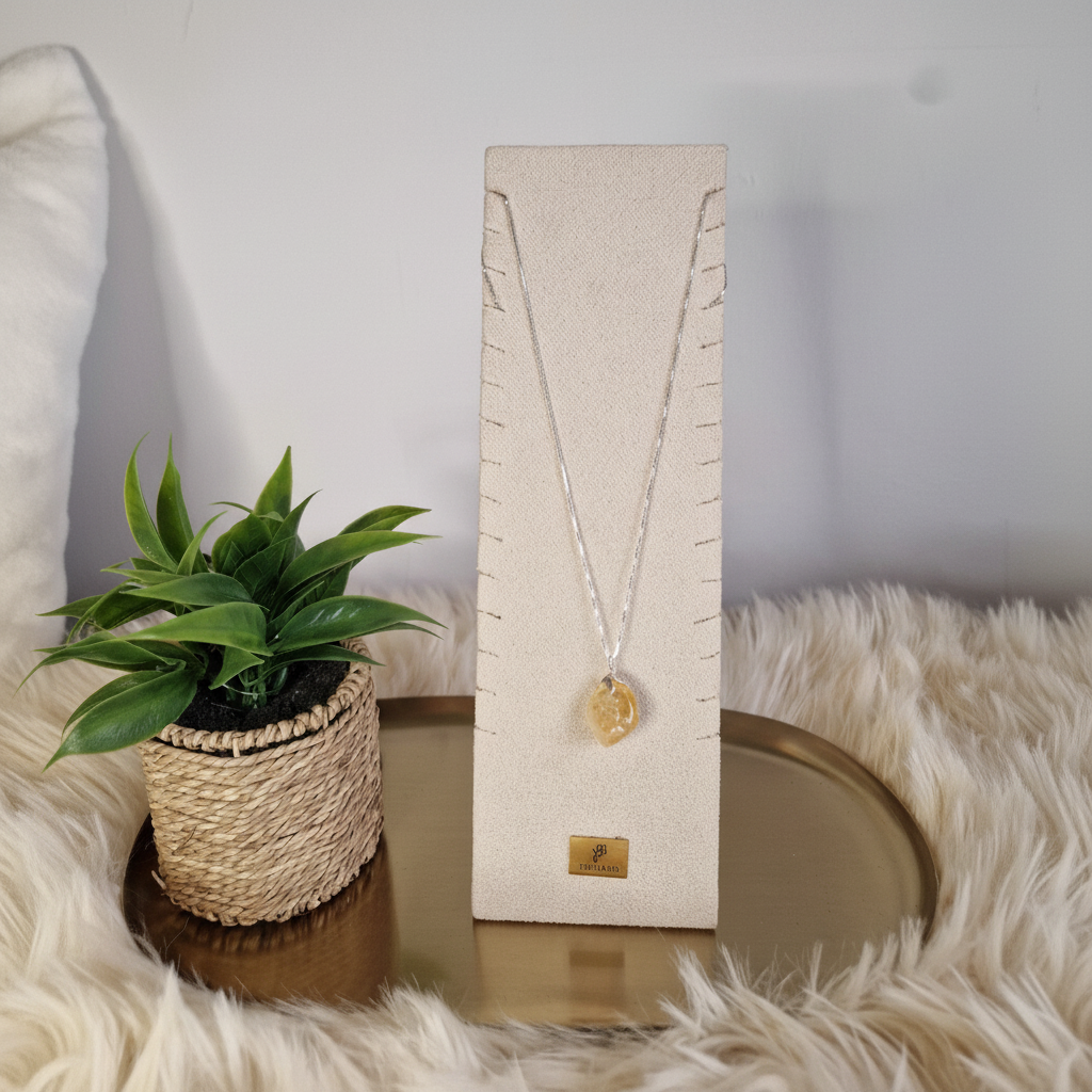 Citrien hangertje op ketting display