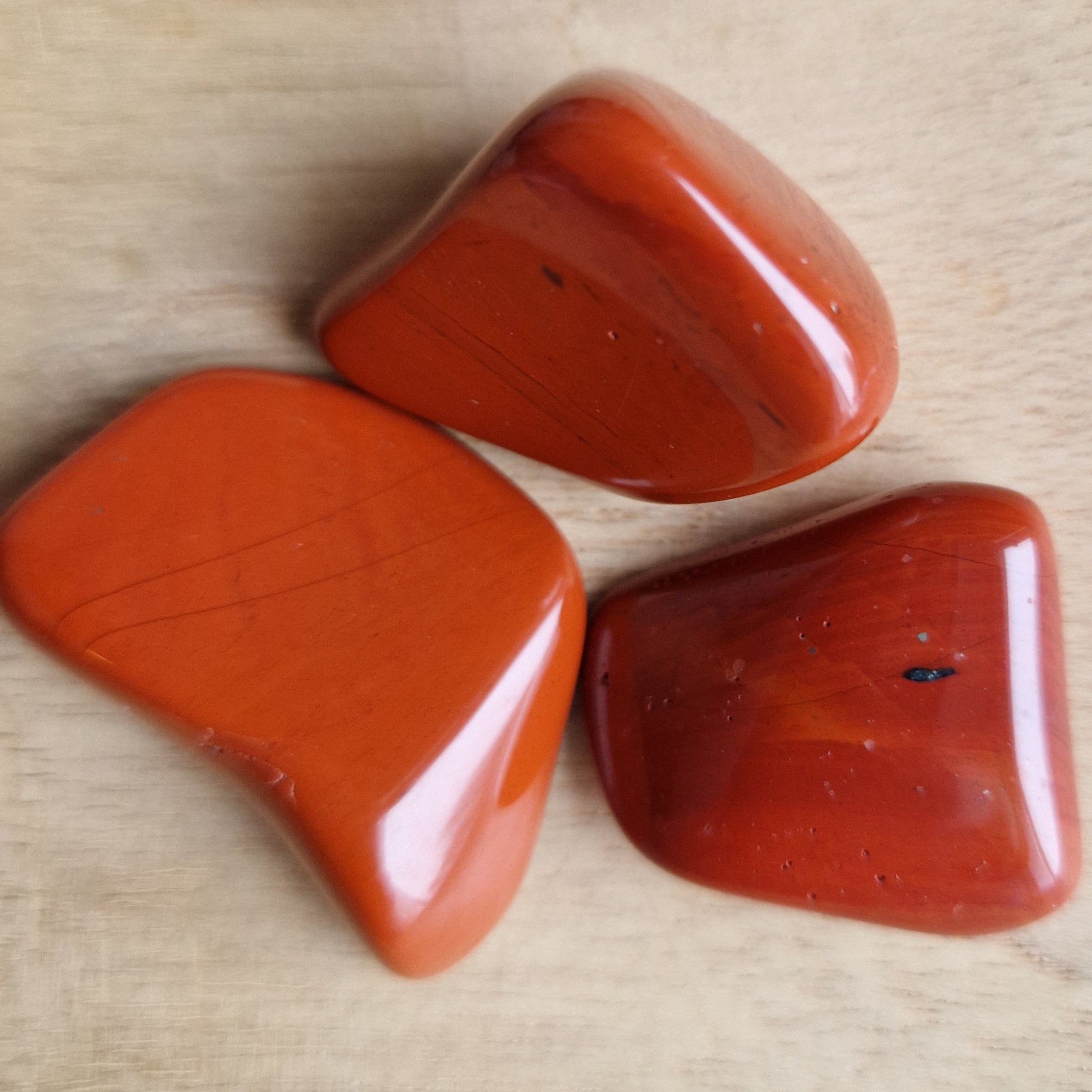 Rode Jaspis Trommelsteen