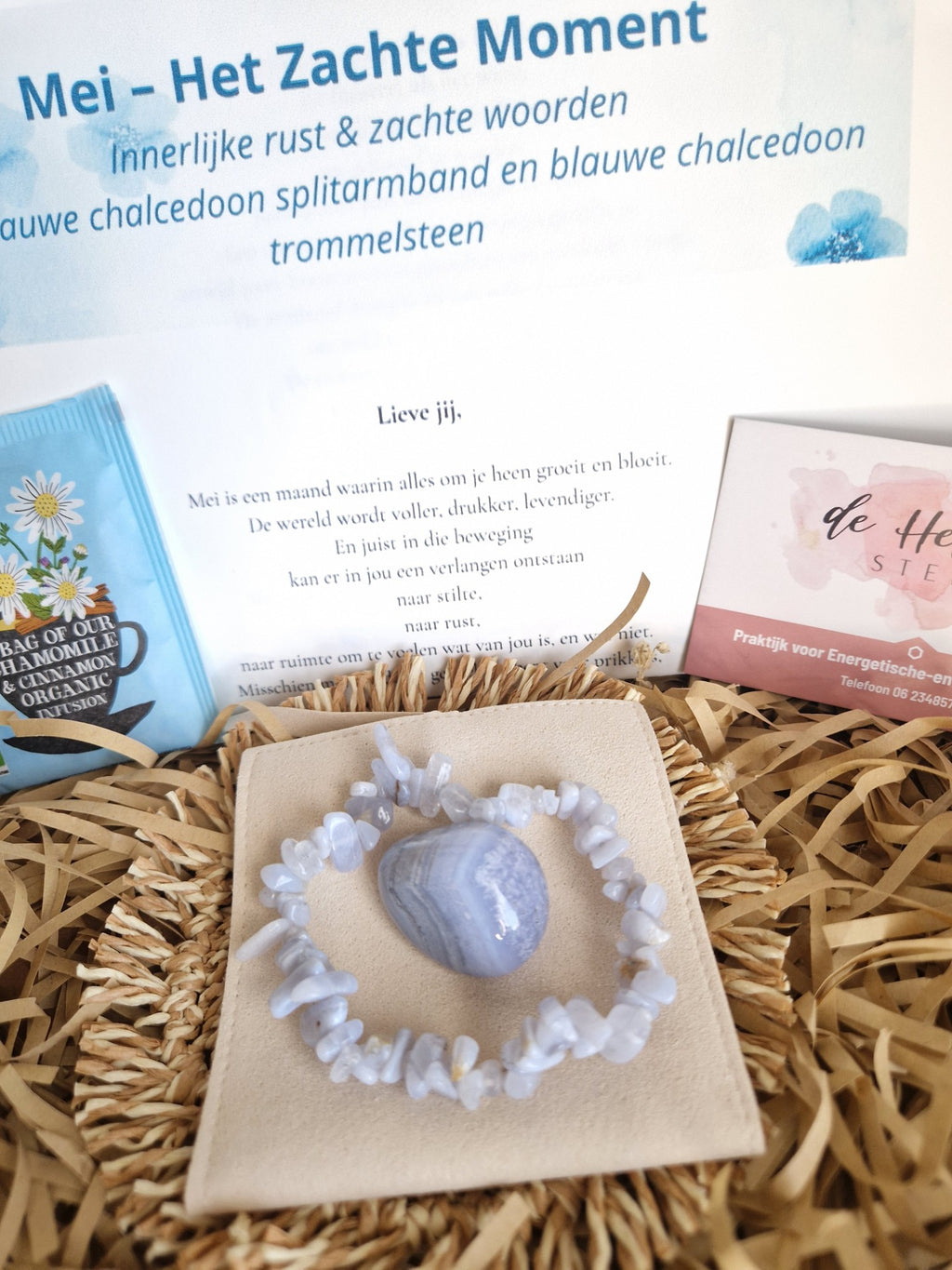 Het Zachte Moment Mei | Blauwe Chalcedoon | De Helende Steen